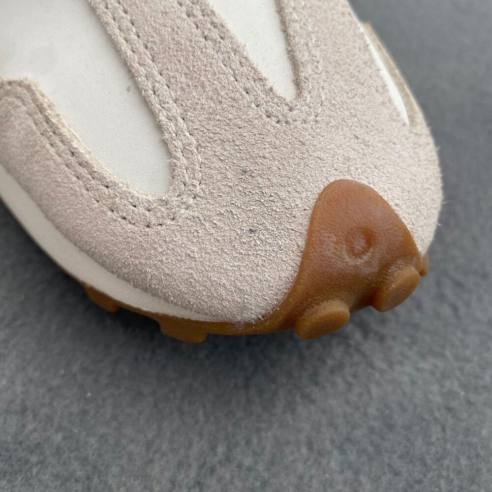 Women's New Balance 327 Size 9 - Picture 8 of 11
